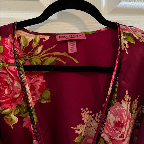 Betsey Johnson Floral Satin Robe - Picture 4 of 6